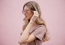Load image into Gallery viewer, Pink Lemonade Deja Views